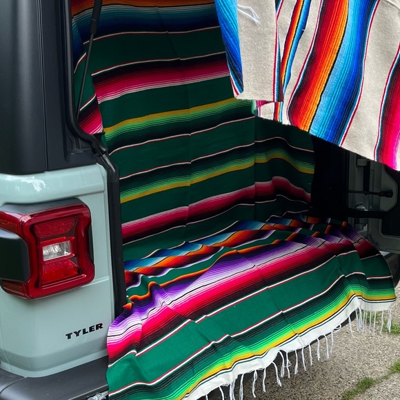 Green sarape blanket - Picture 2 of 5